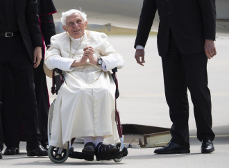 Benedetto XVI non è difeso perché è scomodo