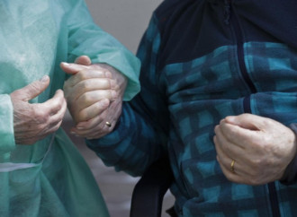 Oltre 270 medici contro il suicidio assistito: snatura la professione