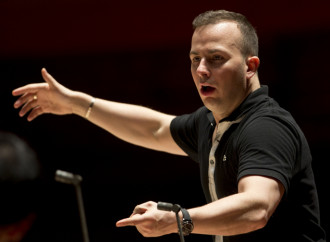 Bacio gay al Concerto di Capodanno, una bomba contro la cultura