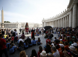 Il paese dei balocchi in Vaticano, dove Gesù non attrae