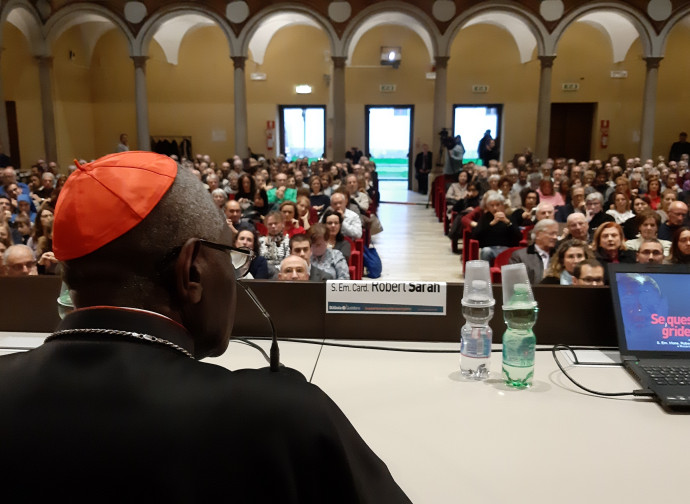 Il cardinal Robert Sarah a Milano