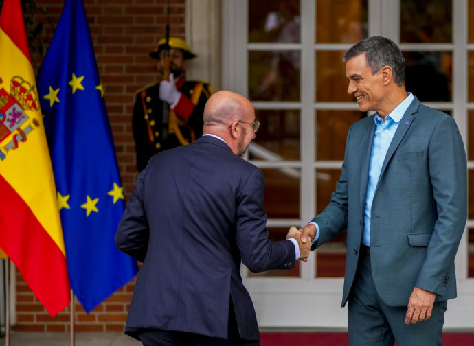 Charles Michel (presidente Consiglio europeo) e Pedro Sanchez (premier Spagna)