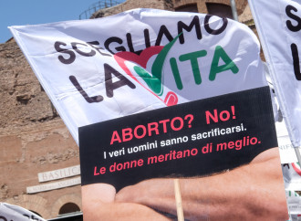 In corteo per la vita con il messaggio a sorpresa di Bocelli