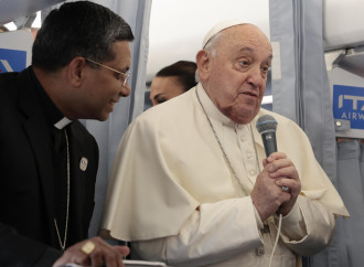 Niente conferenza stampa per il Papa al ritorno dalla Corsica