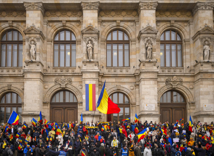 La Presse  (AP Photo/Alexandru Dobre)