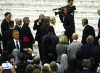 Leone incontra la stampa e vola più alto dei media vaticani