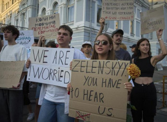 Ucraina, per l'Occidente Zelensky è diventato un problema