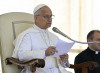 Il Papa all'udienza generale: «“bulimia” delle connessioni»