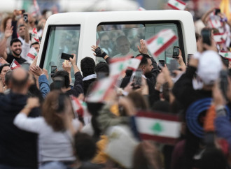 Libano, dopo il Papa tornano droni, bombe e un po' di dialogo