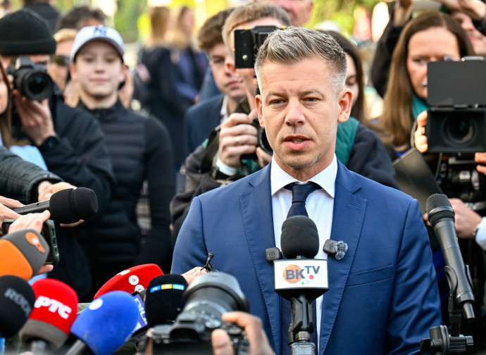 Peter Magyar parla ai media, 12/04/2026 (Ap-LaPresse)