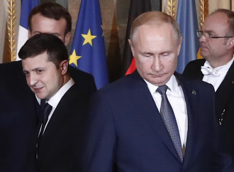 Zelensky apre ai colloqui, non è una resa ma una sfida a Putin