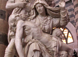 Maria Corredentrice manifesta la totale unione al Redentore