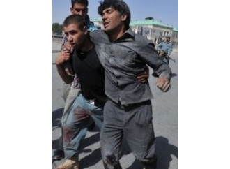 Attacco a Kabul:
non solo talebani