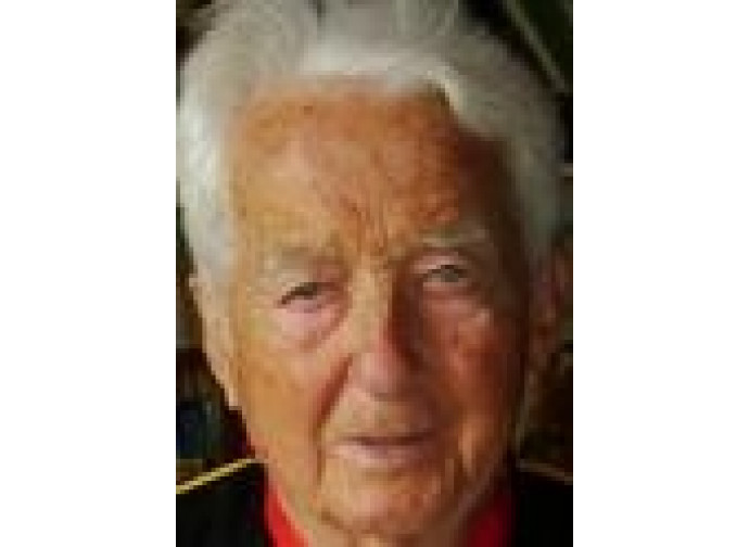 Жильбер беко. Гильберт и эйнштейн. Жильбер рено зубы. Жильбер дюран. Nicolas durand видео.