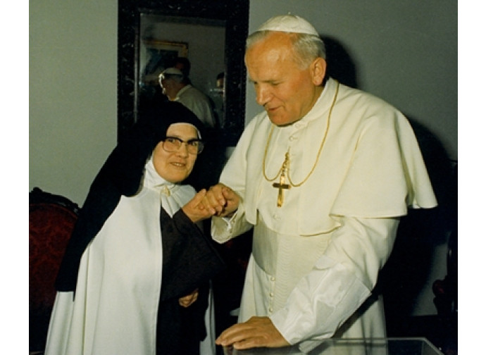 Suor Lucia con Giovanni Paolo II