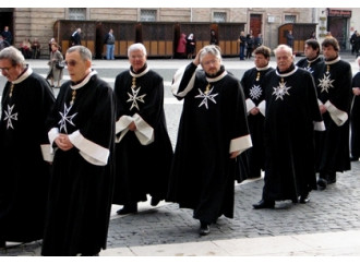 Il Papa "commissaria" l'Ordine di Malta
