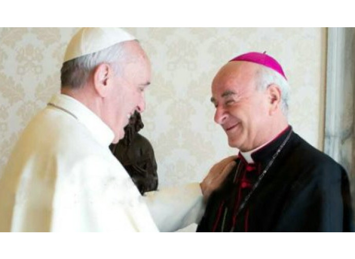 Papa Francesco con Mons. Paglia