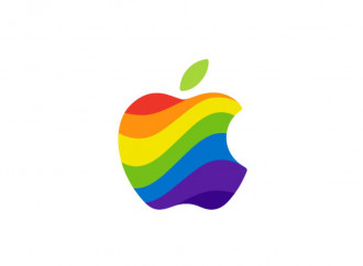 Diventa gay con un'app e fa causa ad Apple