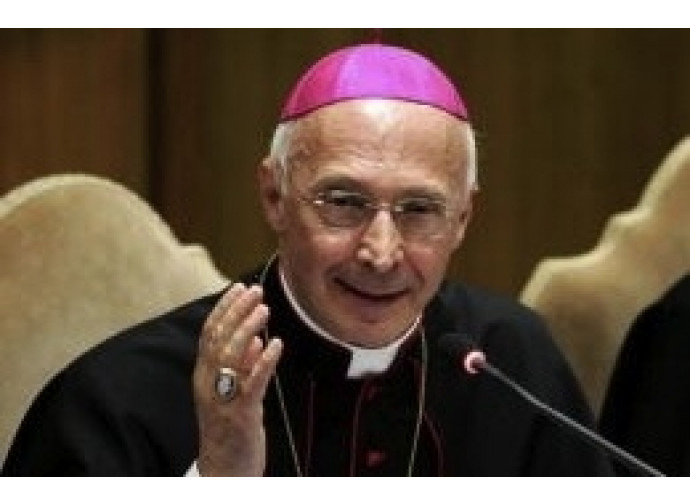 Il cardinale Angelo Bagnasco, presidente Cei
