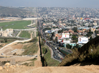 Usa e Messico, un confine poroso ideale per terroristi