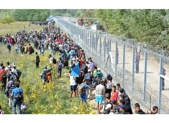 La barriera al confine serbo-ungherese