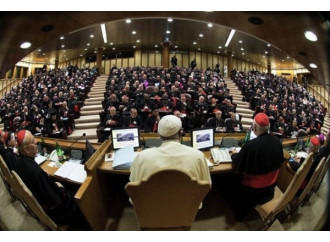  Il Sinodo pare un Concilio Vaticano III  “a pezzi” 