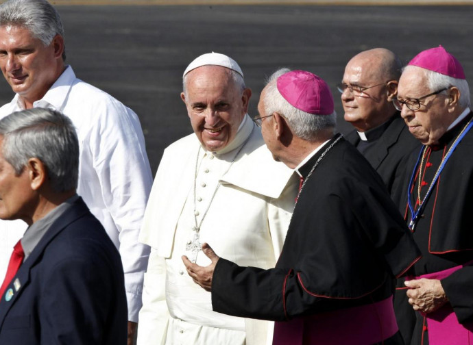 Diaz Canel (a sinistra) con Papa Francesco, a Cuba