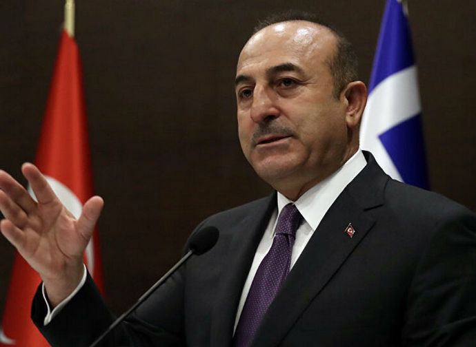 Il ministro degli Esteri turco, Cavusoglu