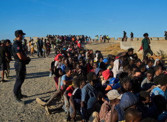 Immigrazione: la chiusura italiana dovuta all'irresponsabilità di Sanchez