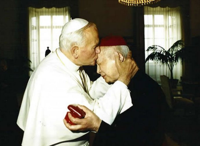 Papa Giovanni Paolo II con il cardinale Kung Pinmei