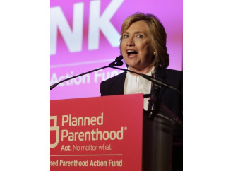La multinazionale degli aborti tira la volata a Hillary