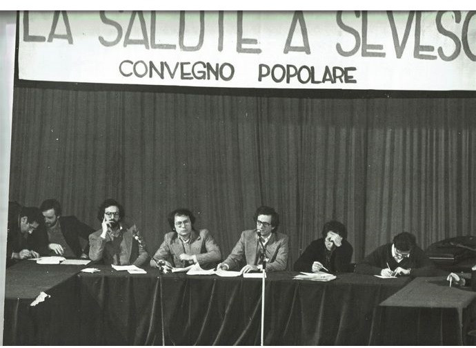Ambroglio Bertoglio (terzo da sinistra) a un convegno del novembre 1976
