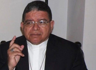 Il grido del vescovo: "Venezuela, regime illegittimo: Paese e Chiesa soffrono"