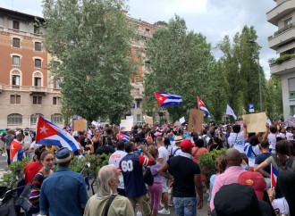 Cuba, il popolo in piazza contro il comunismo. Solidarietà anche in Italia