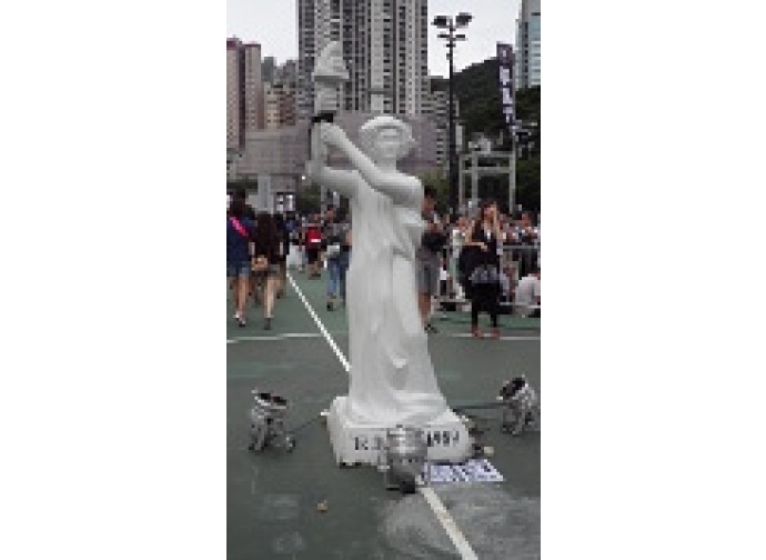 La statua degli studenti di Tienanmen