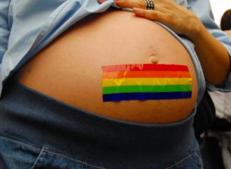 Milano, riconoscimento "in pancia" per i figli di coppie gay