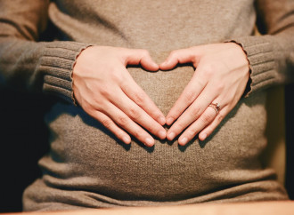 Trans incinta al 5° mese, la femminilità non si cancella