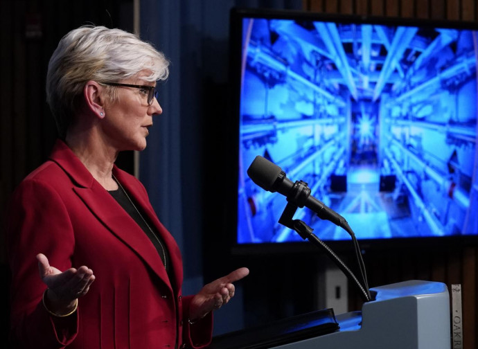 Jennifer Granholm, segretaria Usa all'energia, annuncia il successo dell'esperimento