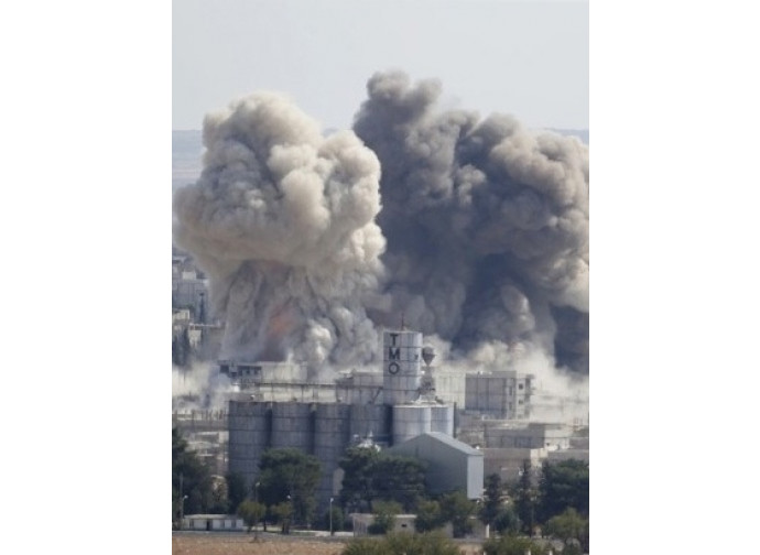 Bombardamenti su Kobane