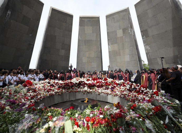 Erevan (Armenia) commemorazione del genocidio (La Presse)