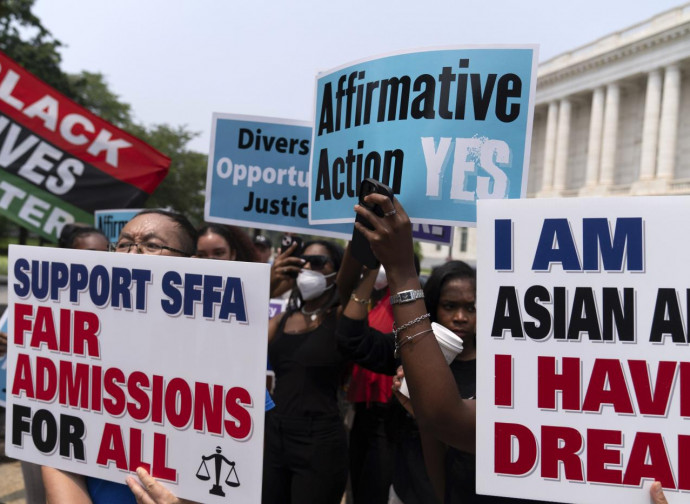 Manifestazione pro e contro l'affirmative action