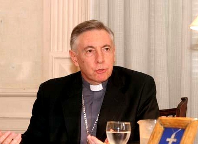 Il vescovo Hector Aguer