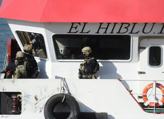Forze speciali maltesi a bordo della El Hiblu 1