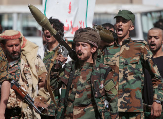 Chi sono gli Houthi, gli sciiti che bloccano le nostre rotte