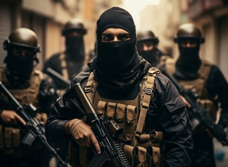 La rivista dello Stato Islamico: «Colpite ebrei e cristiani»