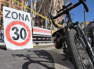 Bologna e l'ideologia green sbattono ai 30 all'ora