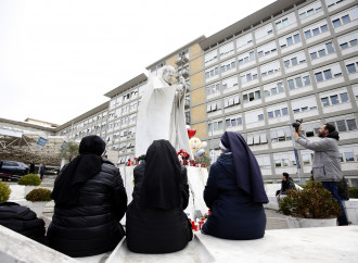 Notte tranquilla per il Papa dopo la crisi di ieri