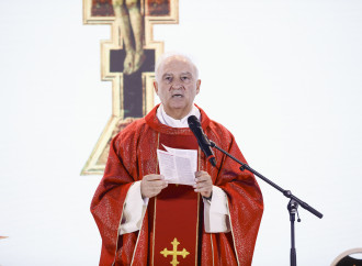 Nuovi attacchi al cappellano della Farnesina: è odio alla fede