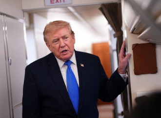 Dipendenti trans fanno causa a Trump