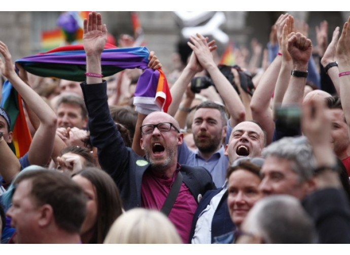 Irlanda, la vittoria del Sì al referendum sui matrimoni gay